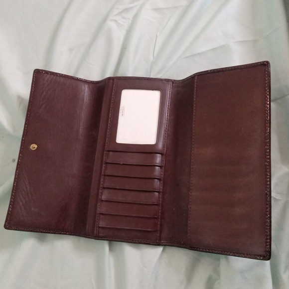 Vintage Tan Coach wallet with space for checkbook - Picture 6 of 7